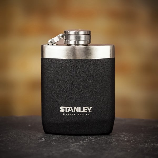 Bình đựng rượu cổ điển "bền nhất thế giới"