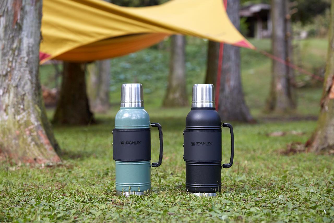 Sản phẩm dòng Legacy Series có 2 phiên bản màu chủ đạo: Black và Green Hammertone cổ điển