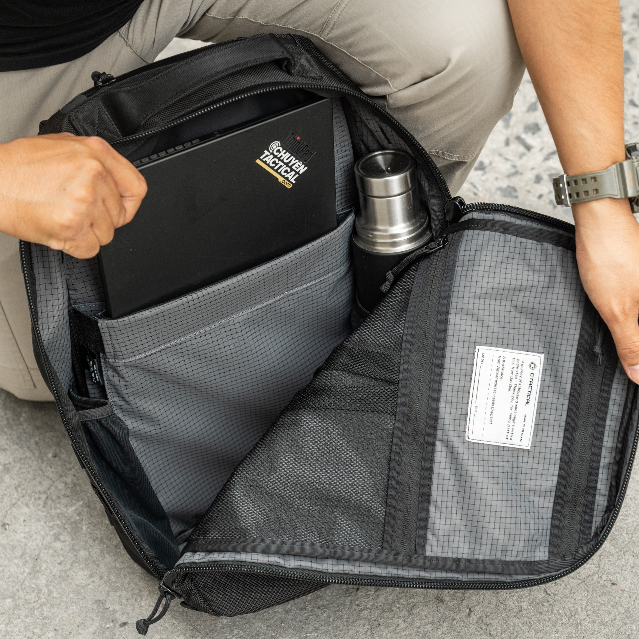 Chất liệu vải lót bên trong: Nylon 210D Ripstop