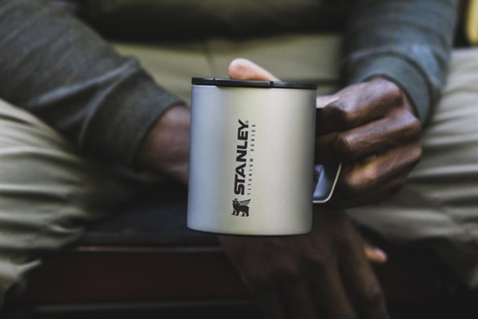 Cốc giữ nhiệt Stanley The Stay-Hot Titanium Camp Mug - 12 oz