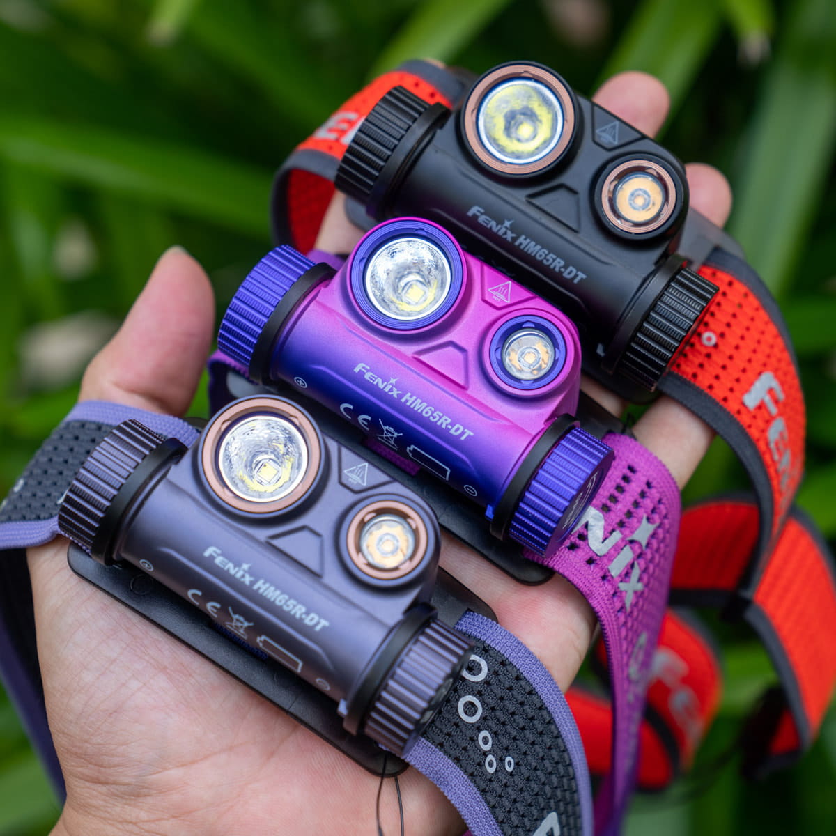 Fenix HM65R-DT là chiếc đèn pin đội đầu có thể hoạt động ổn định ở mức sáng 400 lumens trong 12 tiếng Fenix HM65R-DT