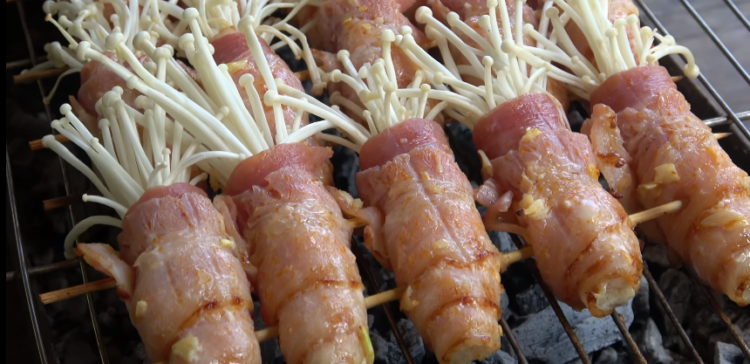 cac-mon-nuong-khi-di-da-ngoai