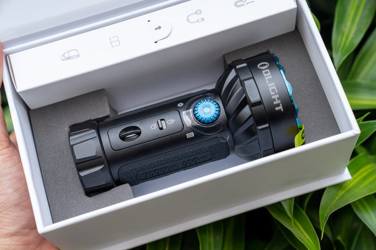 Đèn pin siêu sáng Olight Marauder Mini Den pin sieu sang Olight Marauder Mini