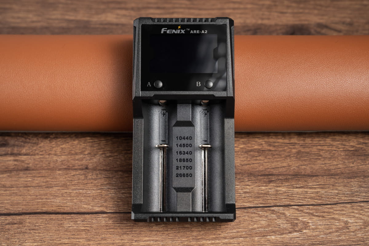 Một số bộ sạc cung cấp đầu ra giúp người dùng sử dụng như một bộ sạc dự phòng Một số bộ sạc cung cấp đầu ra giúp người dùng sử dụng như một bộ sạc dự phòng